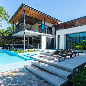 8 Beachfront Mirage Australia